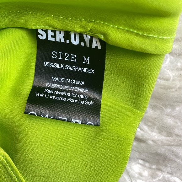 Flawed NWT SER.O.YA Silk MIDI Slip Dress, color yellow/green, Size Medium.
8050 - Picture 8 of 10